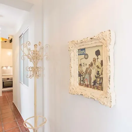 Lu&cia Cervantes Màlaga